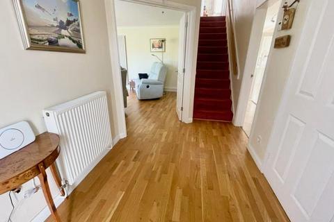 21 Chedworth Gate, Swindon, SN3 1NE