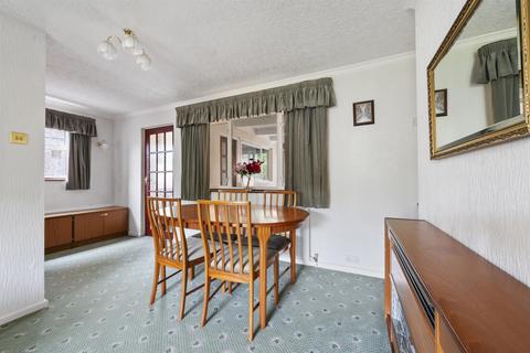 11 Marsh Avenue, Hope, Hope Valley, S33 6RJ