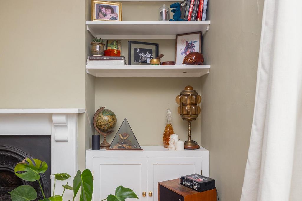 Livingroom5.jpg