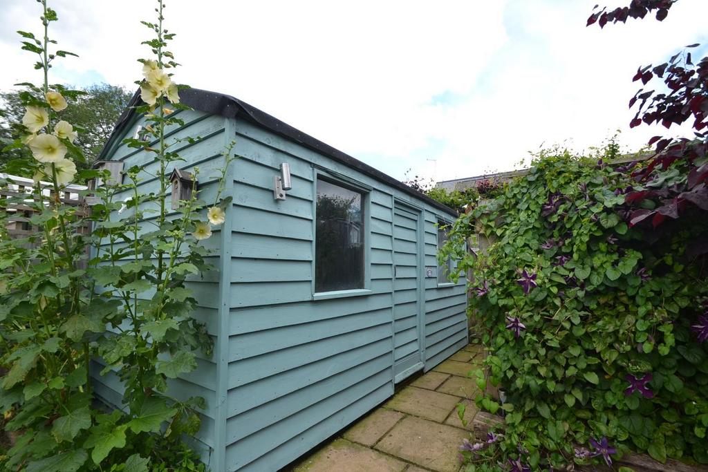 Garden shed.JPG