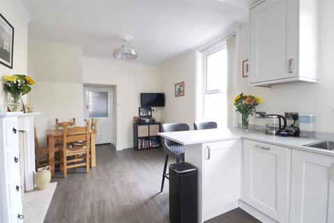 2 Ashley Terrace, Ilfracombe, EX34 8JG