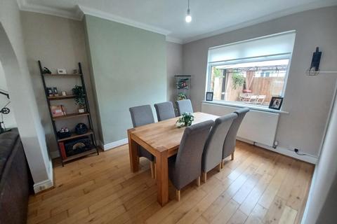 3 bedroom semi-detached house to rent, Finchale Road, Durham