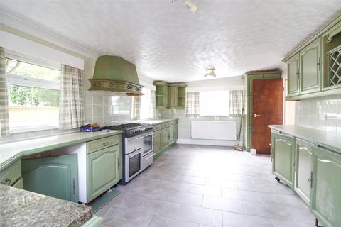 4 bedroom apartment for sale, New Barnstaple Road, Ilfracombe, Devon, EX34