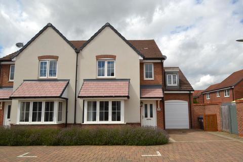4 bedroom semi-detached house for sale, Keen Avenue, Buntingford