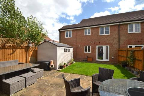 4 bedroom semi-detached house for sale, Keen Avenue, Buntingford
