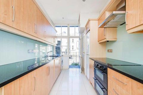 2 bedroom apartment for sale, Blomfield Court, London W9