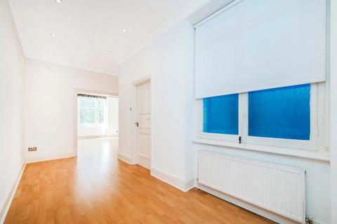 2 bedroom apartment for sale, Blomfield Court, London W9