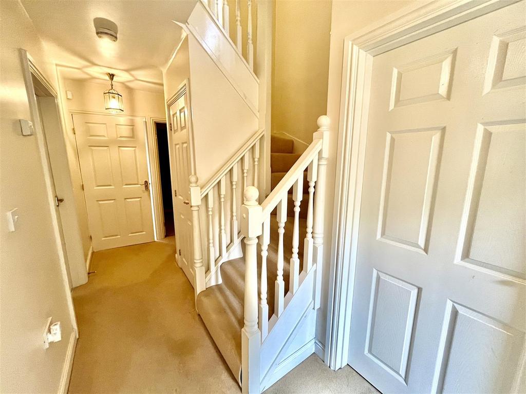 Bramleys Estate Agents - Maple Fold - Elland (22).