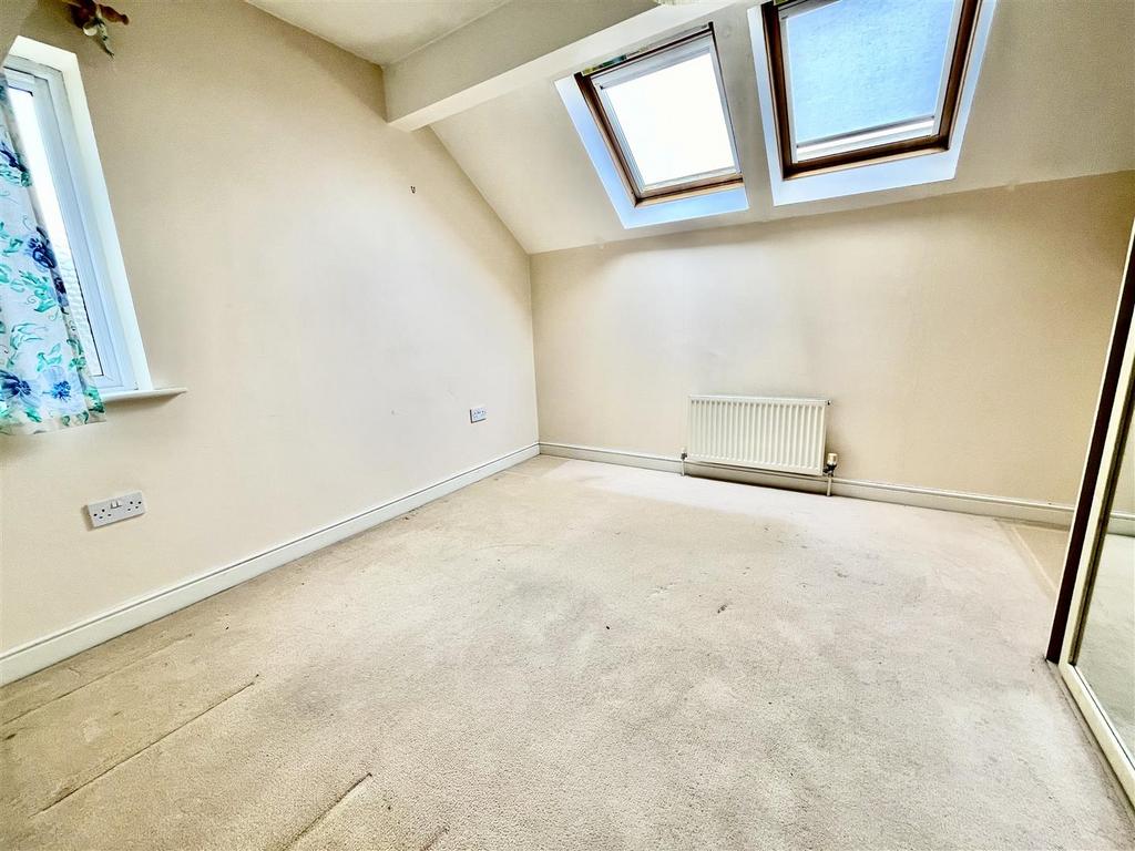 Bramleys Estate Agents - Maple Fold - Elland (7).j