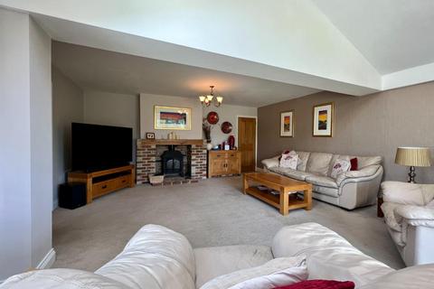 4 bedroom detached house for sale, Blackhouse Hill, Hythe