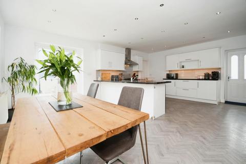 2a Cockshutt Road, Sheffield, S8 7DX