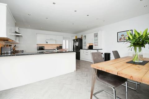 2a Cockshutt Road, Sheffield, S8 7DX