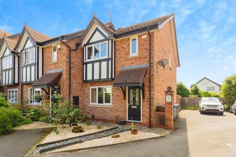 2 bedroom end of terrace house for sale, Lower Brook Lane, Worsley