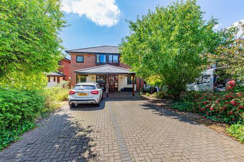 2 bedroom terraced house to rent, Melrose Avenue, Penylan CF23