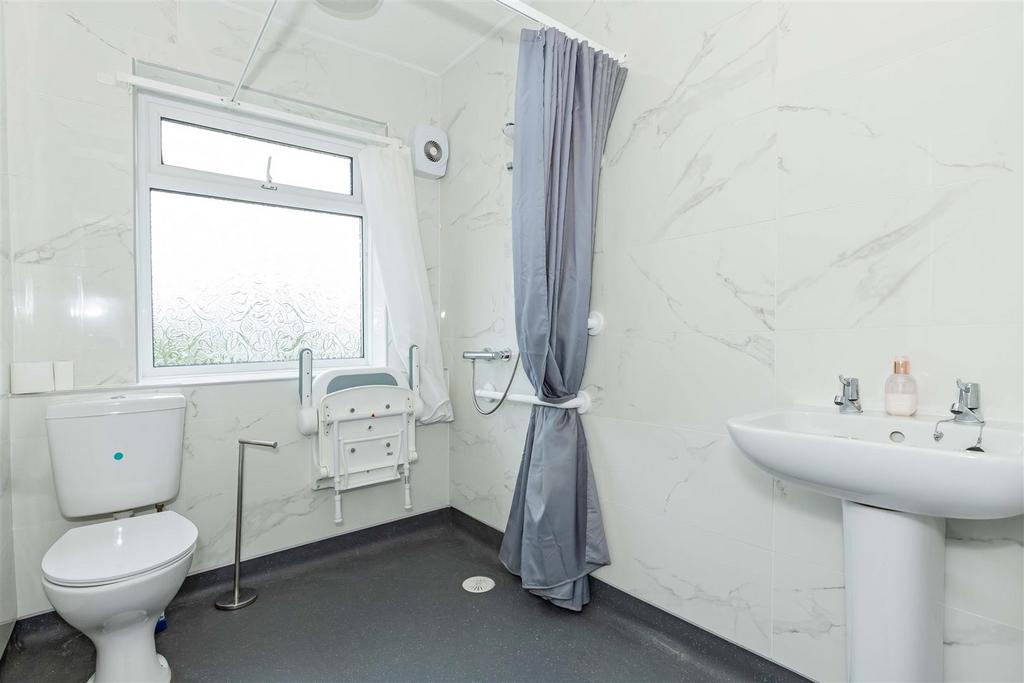 91 Ardingly Drive 7.JPG