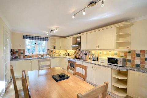 3 bedroom cottage for sale, Penhaven, Parkham