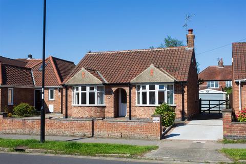 2 bedroom detached bungalow for sale, Hempland Lane, York