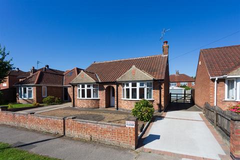 2 bedroom detached bungalow for sale, Hempland Lane, York