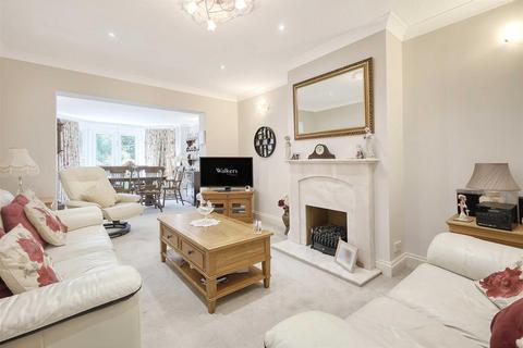 2 bedroom semi-detached bungalow for sale, Crossby Close, Mountnessing, Brentwood