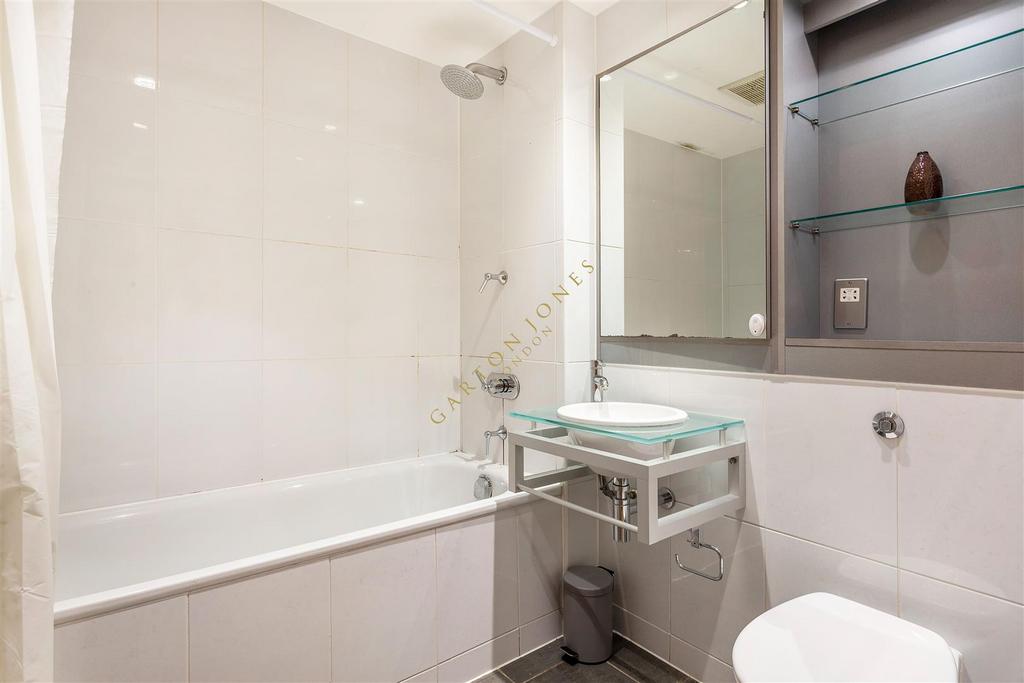 Bathroom.jpg