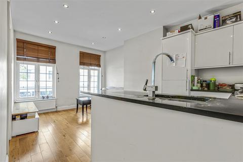 2 bedroom flat for sale, Colston Road, East Sheen, SW14