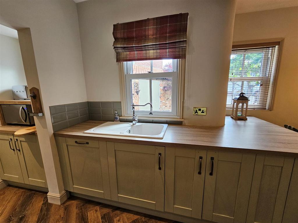Kitchen/living/diner