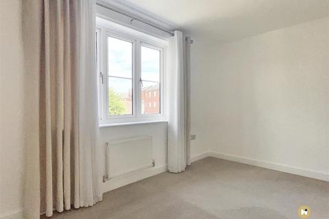 2 bedroom townhouse to rent, Grove Street, Castleford WF10