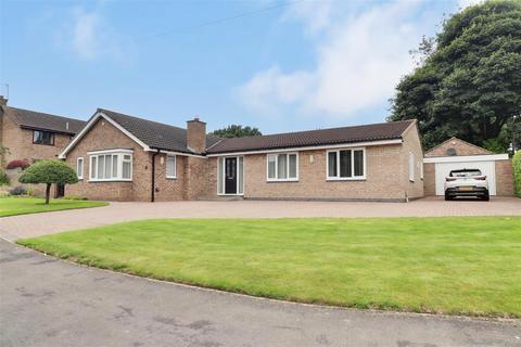 5 bedroom detached bungalow for sale, Tall Trees, Hessle