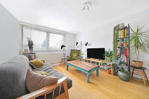 1 bedroom apartment for sale, Myddelton Road, London N8