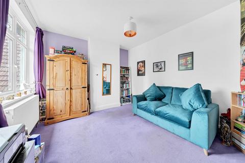 45 Avondale Road, Bromley, BR1 4HS