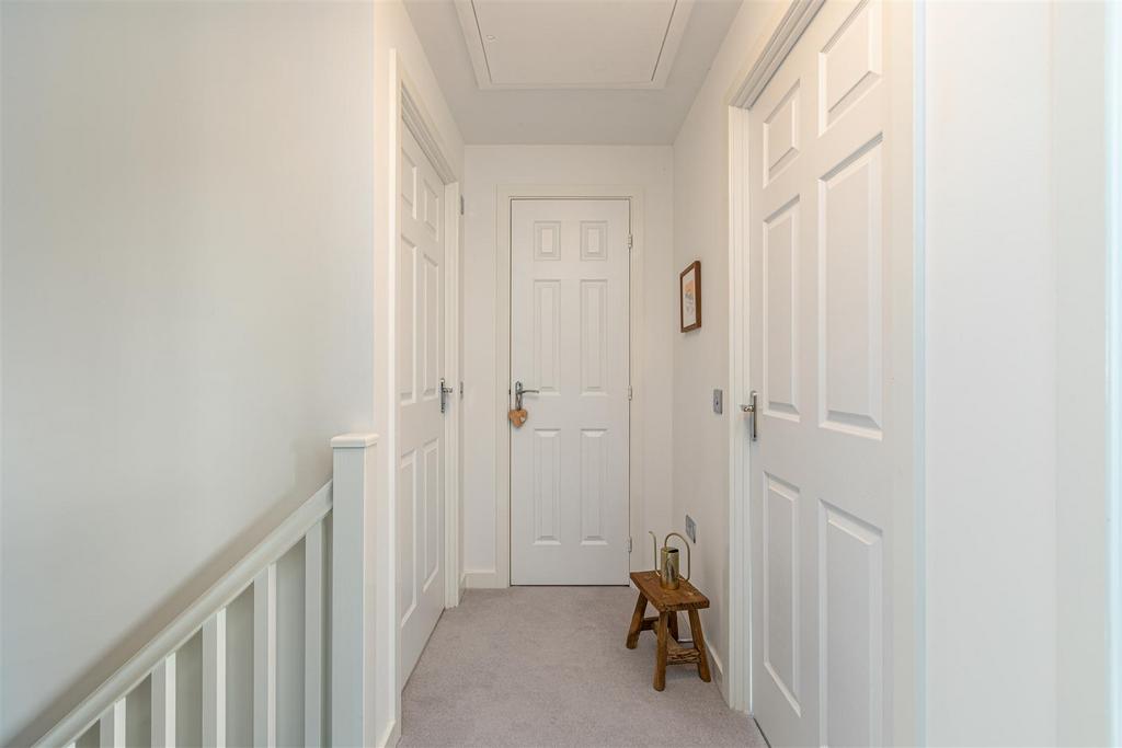 18 John Collins Crescent 34.jpg