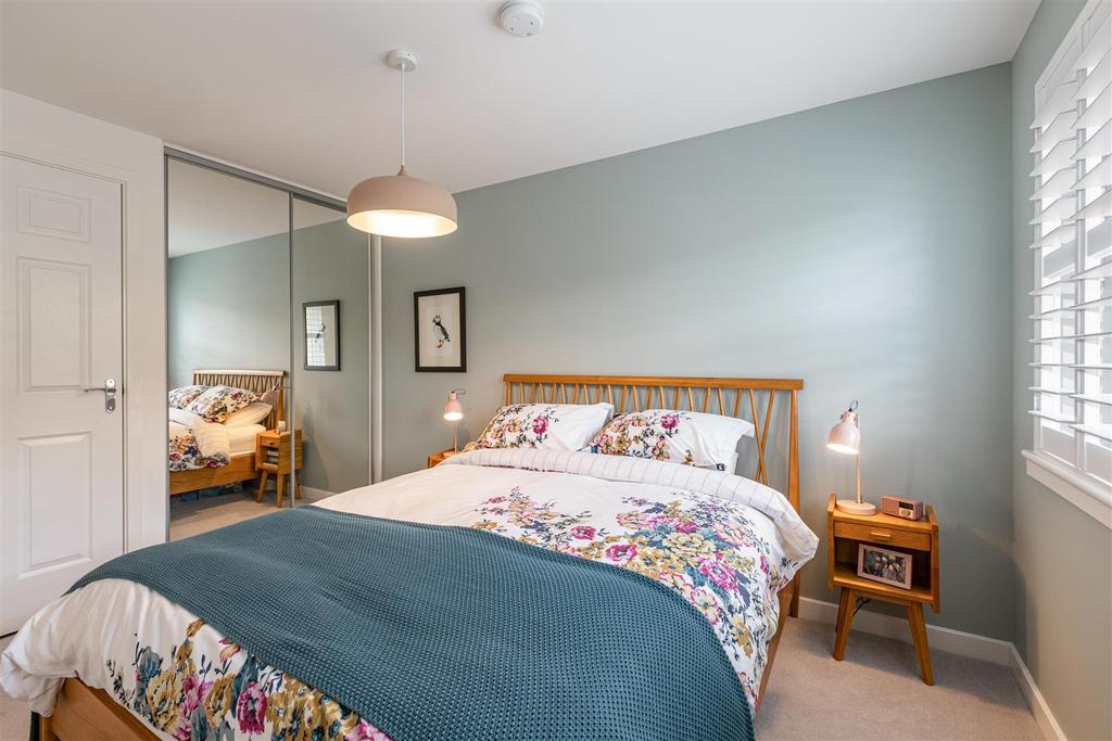 18 John Collins Crescent 27.jpg