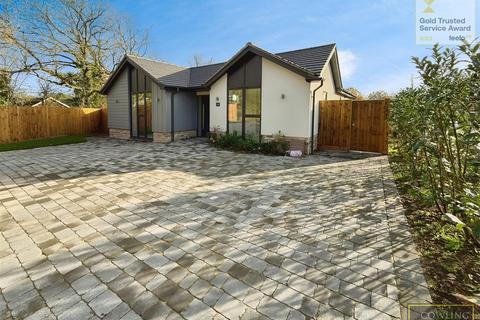 3 bedroom detached bungalow for sale, New Road, Little Burstead, Billericay