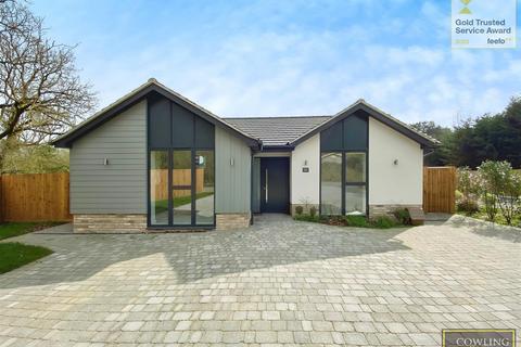 3 bedroom detached bungalow for sale, New Road, Little Burstead, Billericay