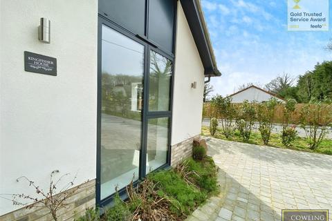3 bedroom detached bungalow for sale, New Road, Little Burstead, Billericay