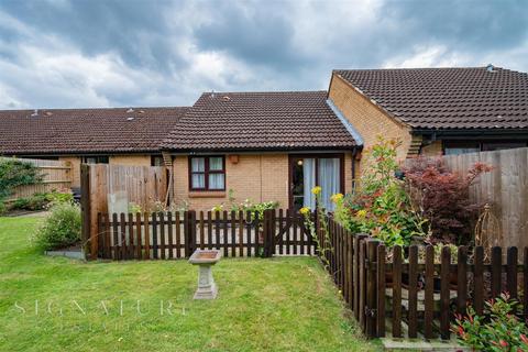 2 bedroom terraced bungalow for sale, De Havilland Way, ABBOTS LANGLEY