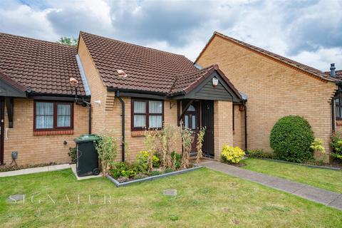 2 bedroom terraced bungalow for sale, De Havilland Way, ABBOTS LANGLEY