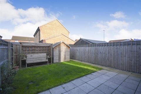 3 bedroom semi-detached house for sale, Coppice View, Hull