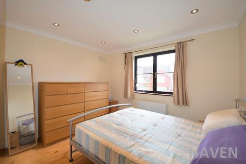 1 bedroom flat to rent, Lydford Road, London
