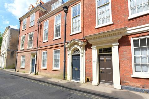 2 bedroom flat to rent, St. Saviourgate, York