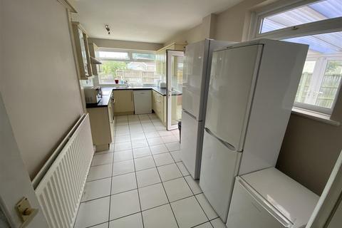 7 bedroom semi-detached house to rent, BPC00417 *STUDENT PROPERTY* Monks Park Avenue, Monks Park , Bristol