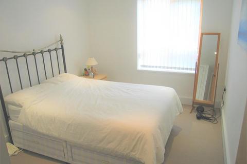 1 bedroom flat to rent, Epsom Road, Guildford GU1