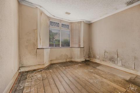 3 bedroom semi-detached house for sale, Lewis Road, Neath