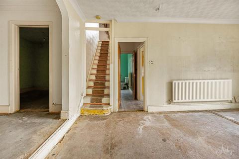 80 Lewis Road, Neath, SA11 1DQ