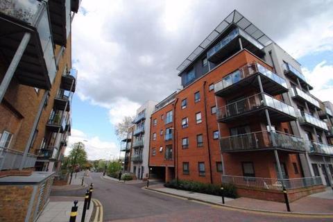 1 bedroom flat for sale, Desvignes Drive, London SE13