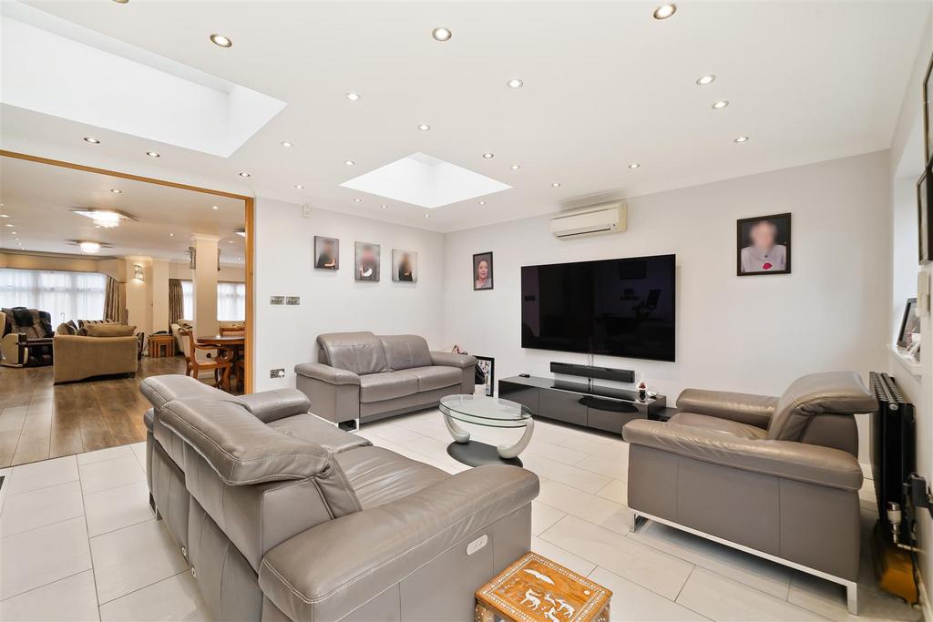 11a Bengeworth Road - 8 Lc2 PVKy Thaik Kqdxo EE.jpg