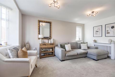 20 Wakelin Way, Lichfield, WS13 6UG