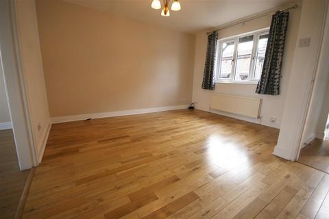 3 bedroom property to rent, Highley Park, Clifton, Brighouse