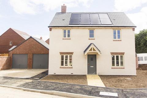 4 bedroom detached house for sale, Broadleaf, Lutterworth