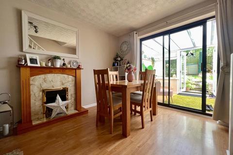 2 bedroom terraced house for sale, Severn Drive, Berkeley